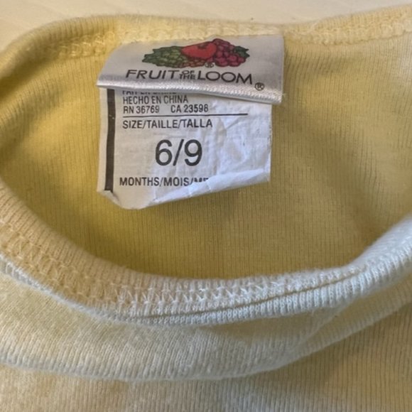 SIX (6) onesies all size 6-9 months, various brands and sleeve sizes - Picture 13 of 13